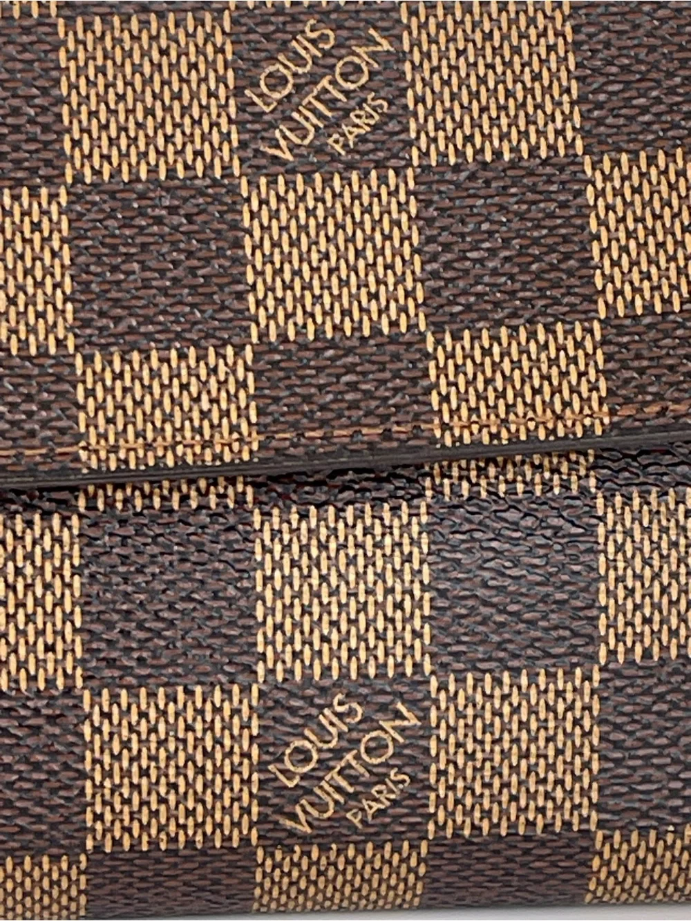 Louis Vuitton Sarah Wallet in Damier Ebene canvas